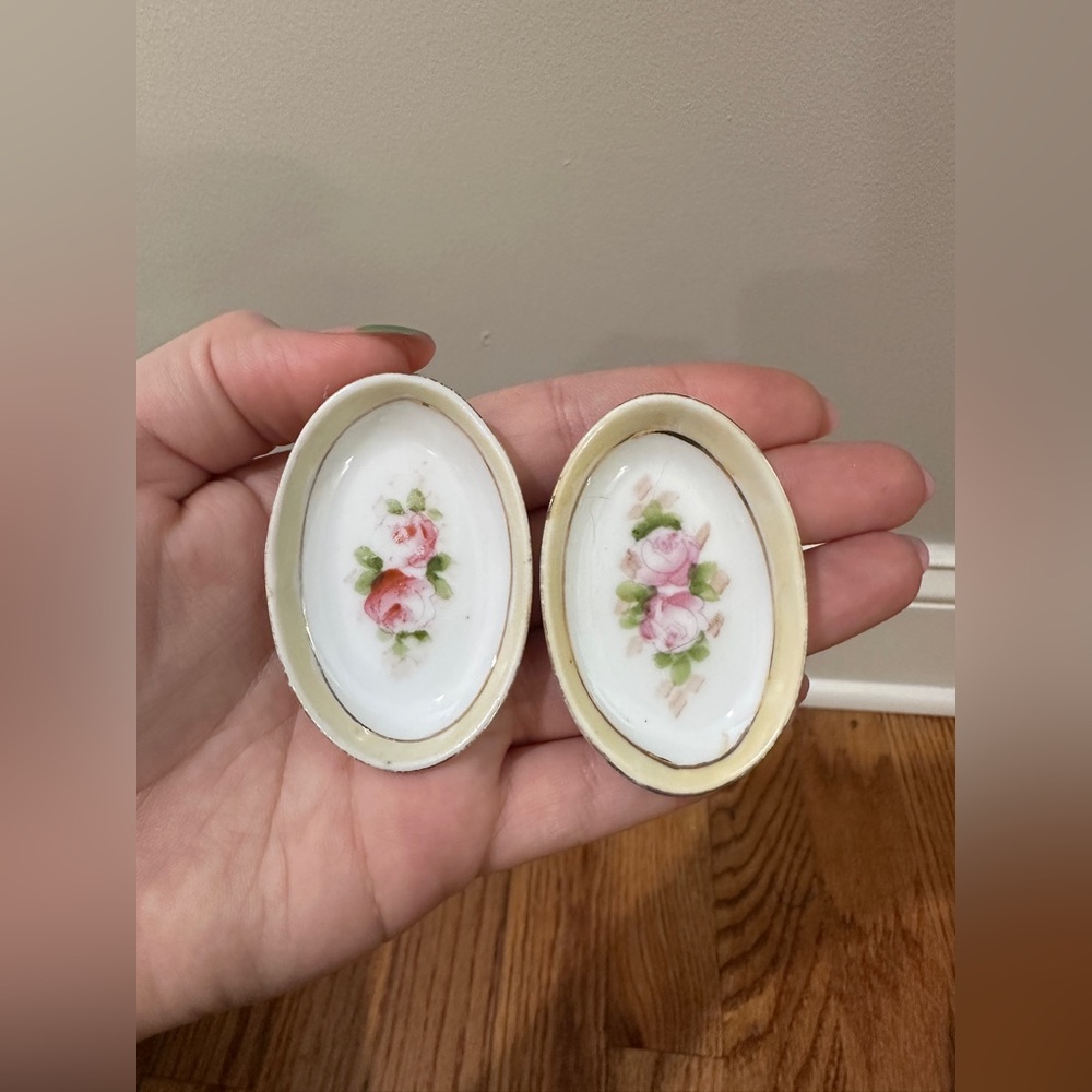 Vintage butter pats